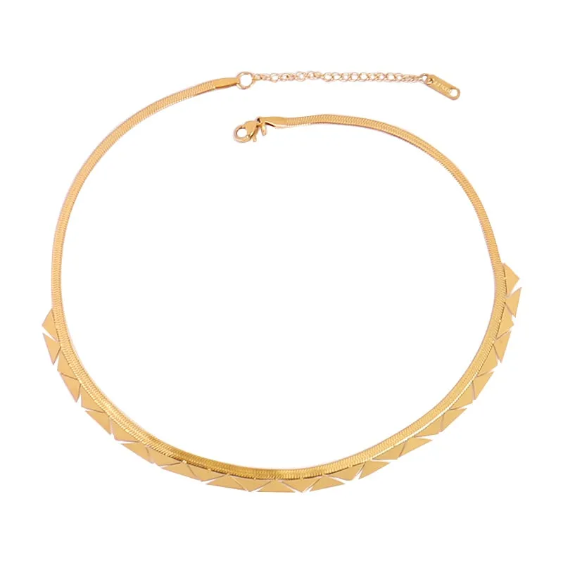 Round Geometric Pendant Necklace Choker