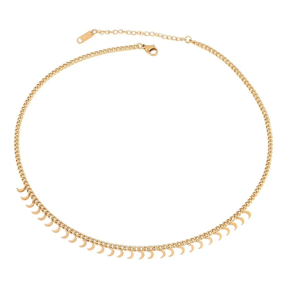 Round Geometric Pendant Necklace Choker