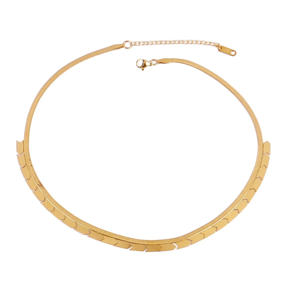 Round Geometric Pendant Necklace Choker
